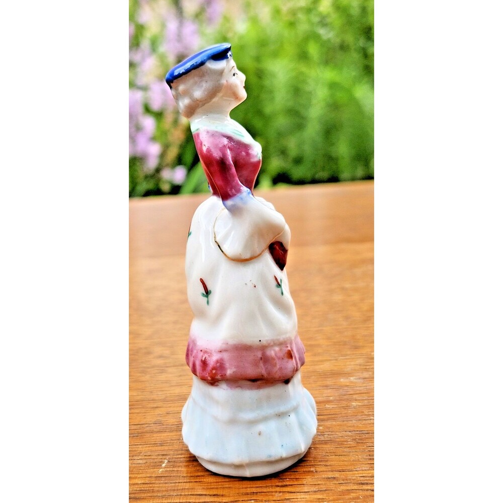 Vtg‎ Japan Glazed Porcelain Victorian Lady Figurine Colonial Woman Statue 4” - Picture 4 of 7